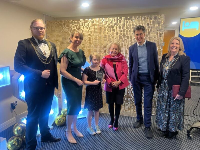L-R: Civil Mayor Cllr Duncan Anderson, Vicky Beevers (CEO Sleep Charity), Iona Micklethwaite, Rosie Winterton MP, Ed Miliband MP, Civic Mayoress Fiona Anderson.